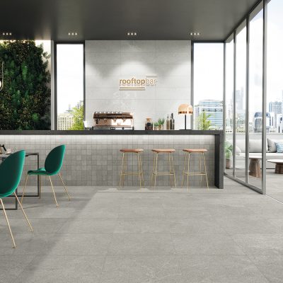 Azulejo efeito de pedra arenito para bar moderno - Alliance Dark Grey da Recer