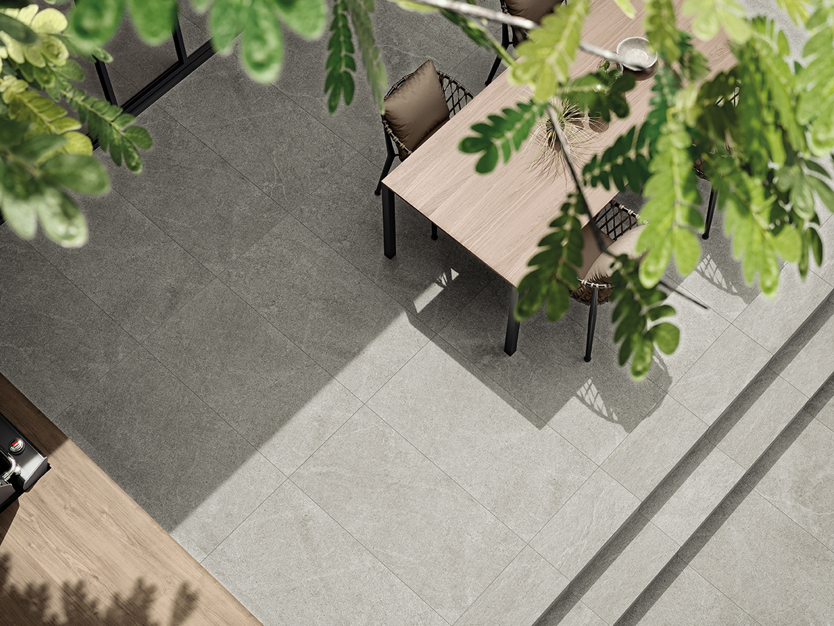 azulejo-efeito-pedra-arenito-patio-alliance-grey-recer