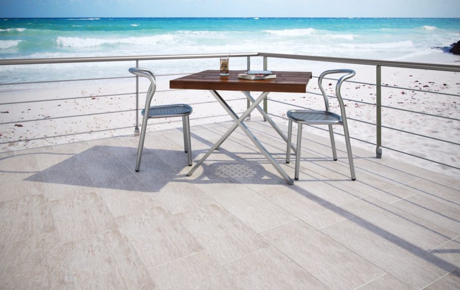 Cerâmica que imita pedra para esplanada - Wild Rock Ivory 30x60 da Recer