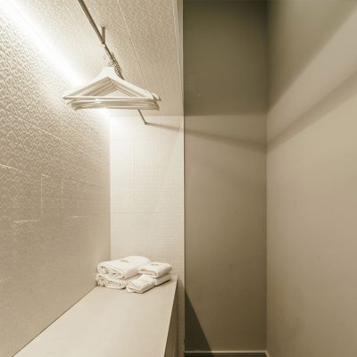 azulejo-triplex-parede-armario-embutido-hotel-royal-collection-recer