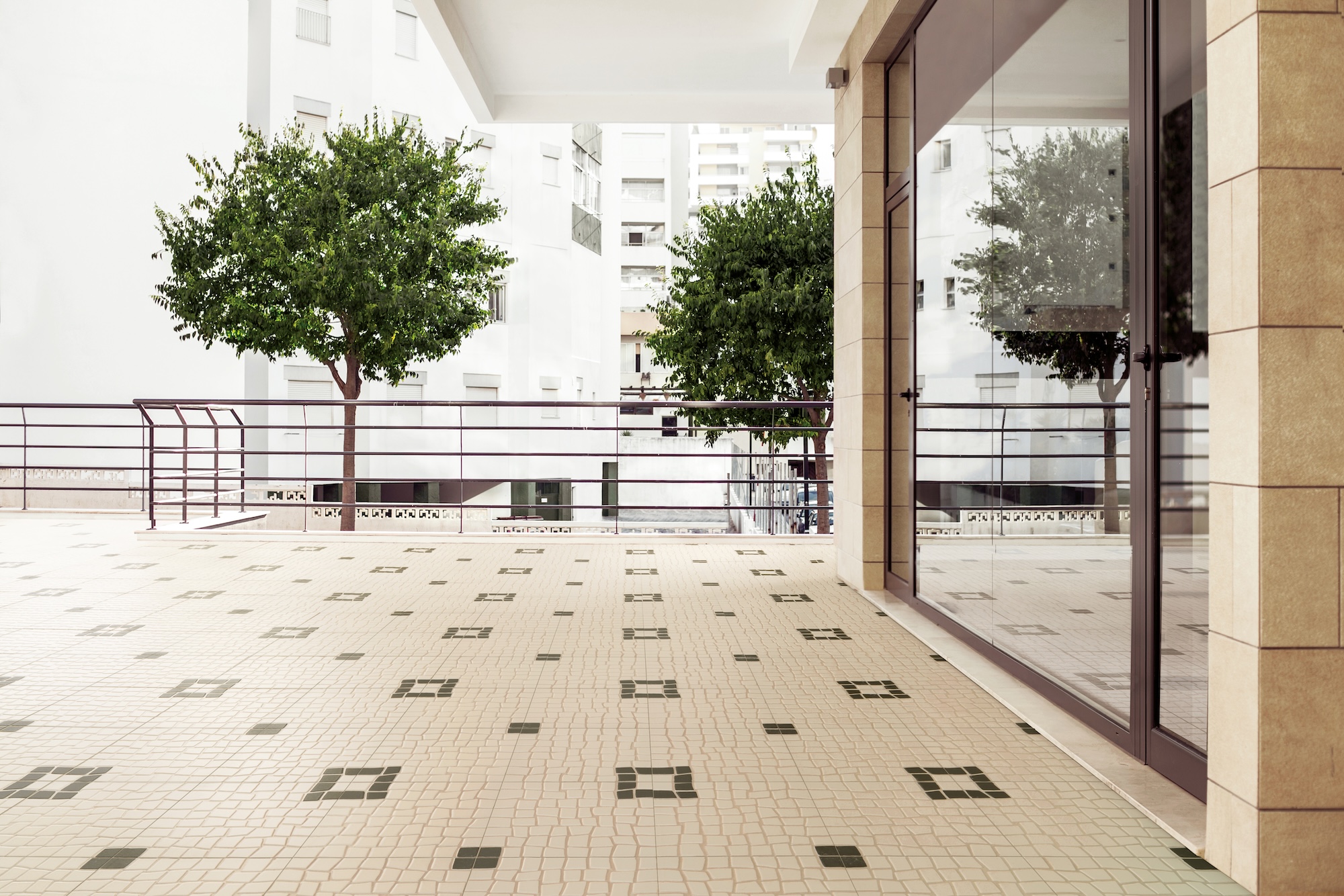 Ambiente Lisboeta White 33x33, Lisboeta Black 33x33