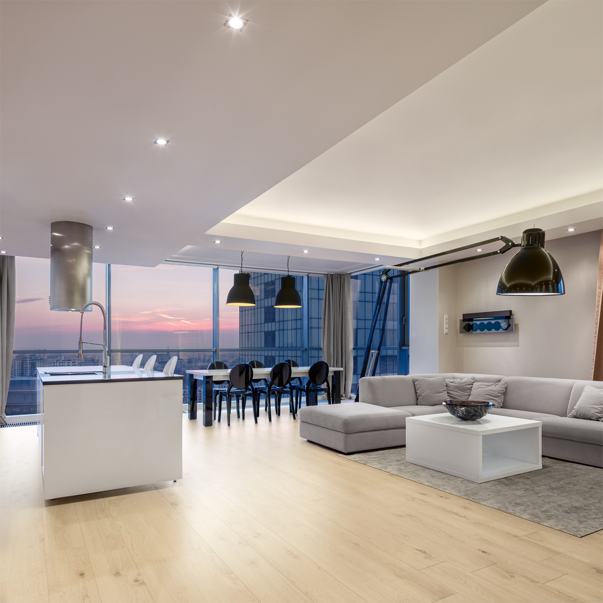 Luxury,Apartment,With,Stylish,Living,Room,,Kitchen,And,Dining,Area