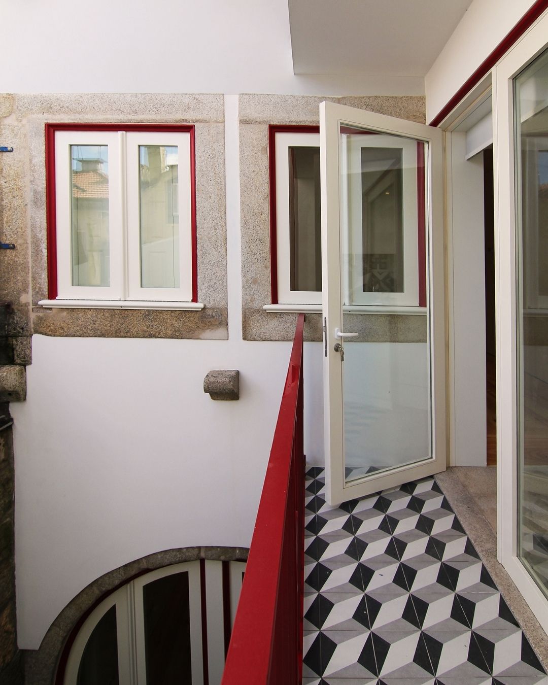 recer_villa_garden_prerecer_BeOporto_Meireles_arquitetos_twenties_revival_3stige_residence_pukka_obra_santos_e_filhos_3 (5)